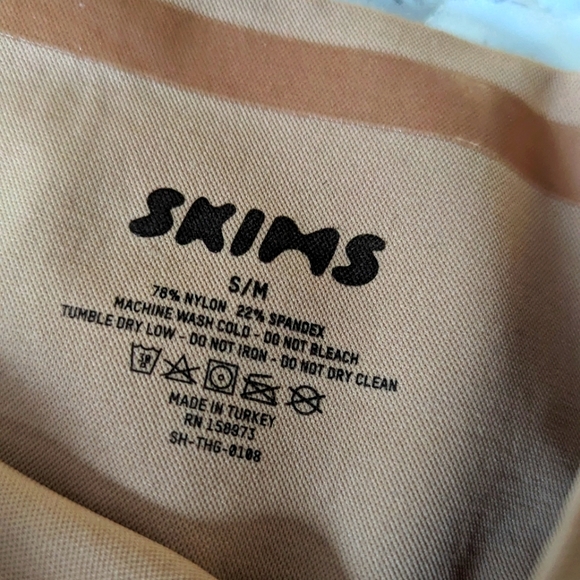 SKIMS Core Control shapewear thong NWOT! - Picture 9 of 11